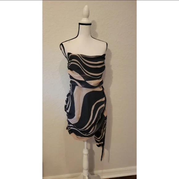 Black and Tan Chiffon Mini Dress - Picture 3 of 4